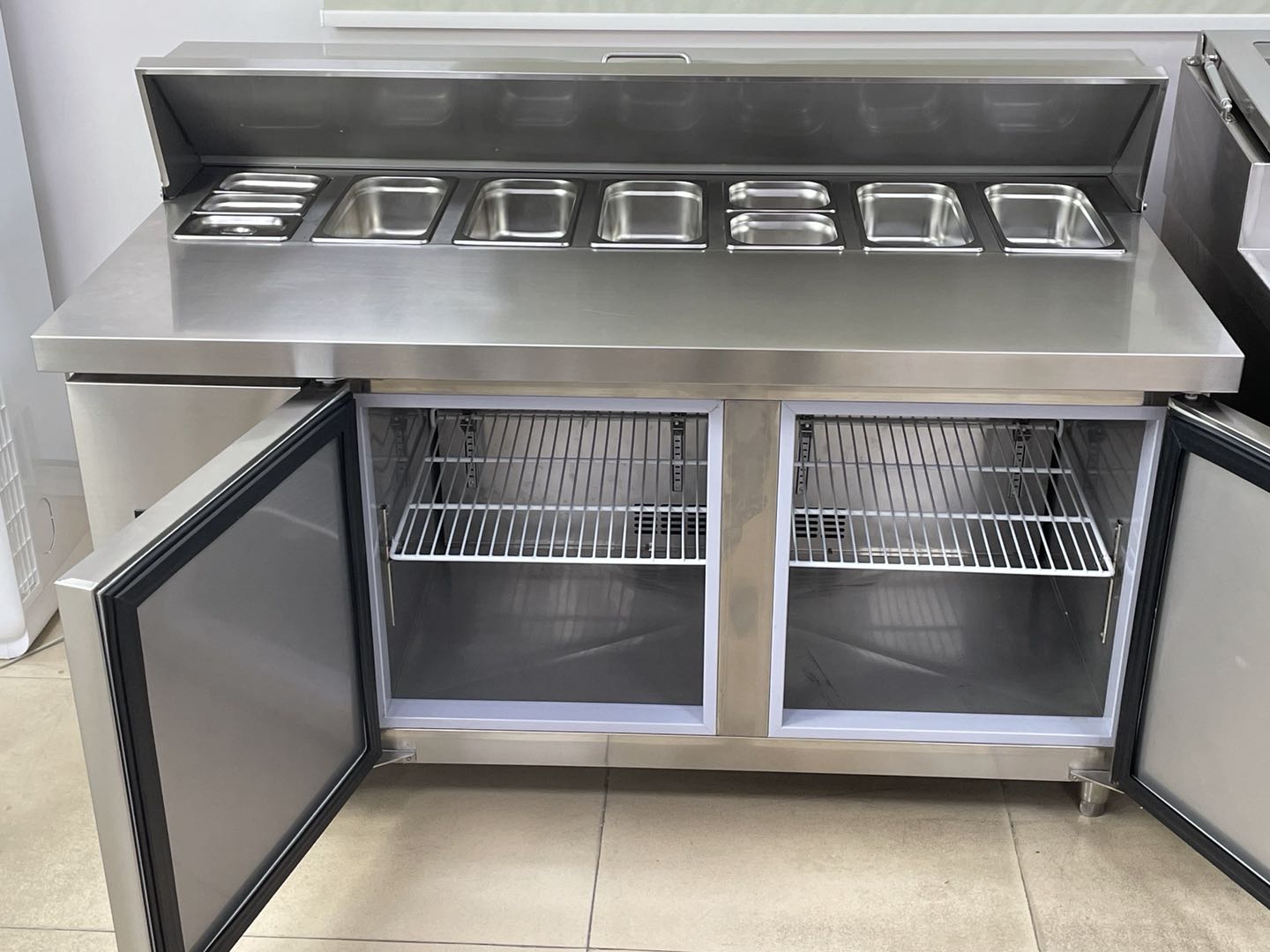 0～10℃低温業務用2ドアピザ準備台冷蔵庫自動霜取り冷蔵食品 - Food Storage Refrigerator のレビューと価格